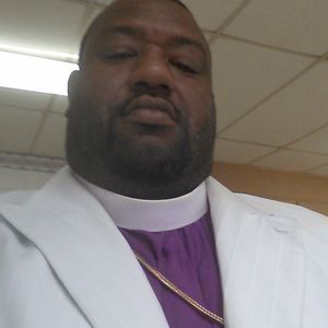 Meet your Posher, Apostle clarence e.